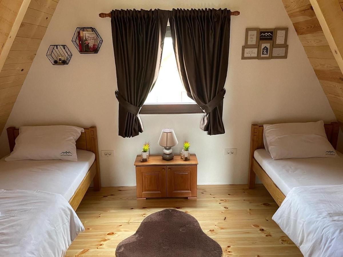Lux Villas Zabljak Exteriör bild